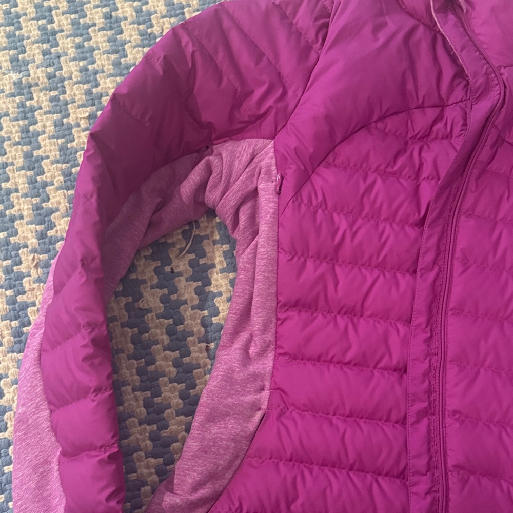 lululemon athletica Magenta Puffer Jacket - Picture 4 of 7